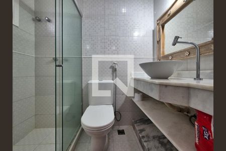 Casa de condomínio à venda com 170m², 4 quartos e 2 vagasBanheiro da Suíte 1