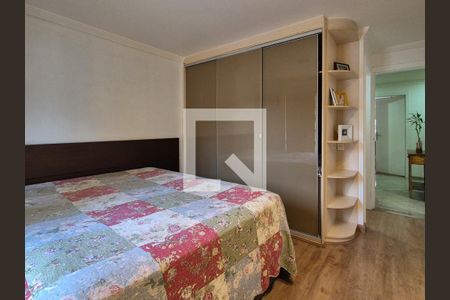 Casa de condomínio à venda com 170m², 4 quartos e 2 vagasSuíte 3