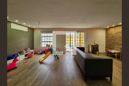 Sala de casa de condomínio à venda com 4 quartos, 170m² em Vargem Pequena, Rio de Janeiro