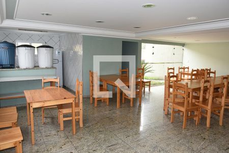 Apartamento à venda com 71m², 3 quartos e 1 vagaÁrea comum - Salão de festas