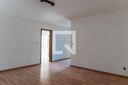 Casa à venda com 286m², 4 quartos e 4 vagasSala de Estar