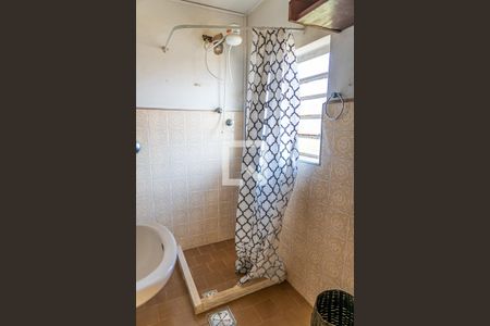 Casa à venda com 286m², 4 quartos e 4 vagasBanheiro de serviço