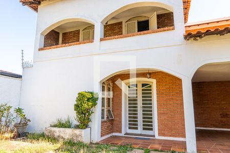 Casa à venda com 286m², 4 quartos e 4 vagasGaragem