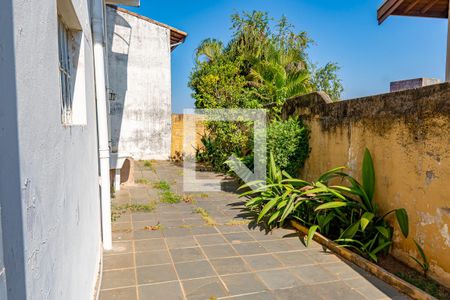 Casa à venda com 286m², 4 quartos e 4 vagasQuintal