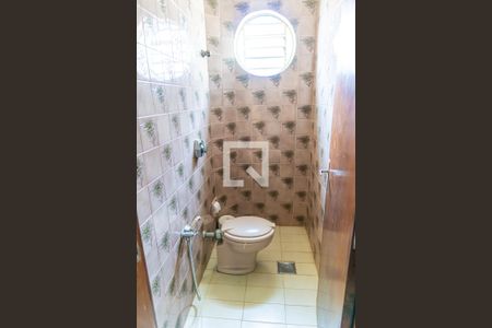 Casa à venda com 286m², 4 quartos e 4 vagasLavabo