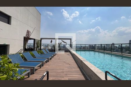 Studio à venda com 33m², 1 quarto e sem vagaPiscina