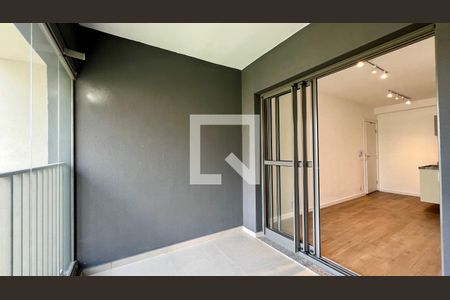 Varanda de kitnet/studio à venda com 1 quarto, 33m² em Cerqueira César, São Paulo