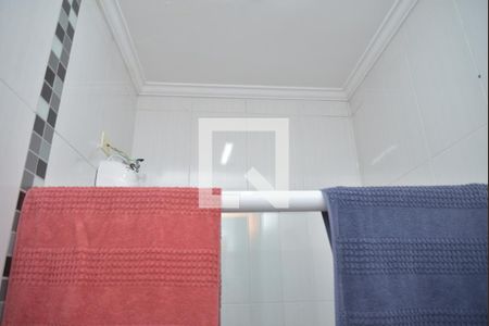 Casa à venda com 100m², 3 quartos e 1 vagaBanheiro da Suíte 2