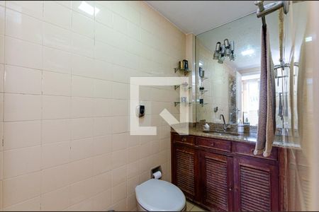 Apartamento à venda com 236m², 4 quartos e 3 vagasBanheiro