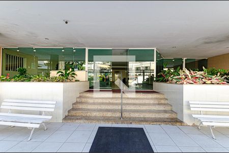 Apartamento à venda com 236m², 4 quartos e 3 vagasEntrada