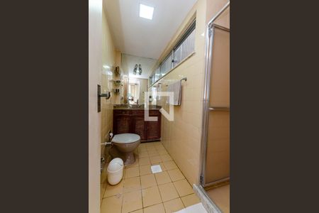 Apartamento à venda com 236m², 4 quartos e 3 vagasBanheiro