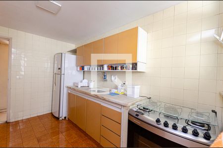 Apartamento à venda com 236m², 4 quartos e 3 vagasCozinha
