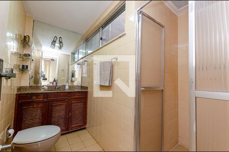 Apartamento à venda com 236m², 4 quartos e 3 vagasBanheiro