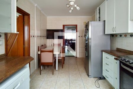 Apartamento para alugar com 141m², 3 quartos e 2 vagasCozinha
