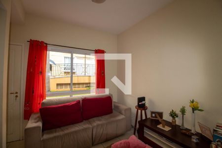 Sala de casa de condomínio à venda com 3 quartos, 147m² em Vila Adalgisa, São Paulo