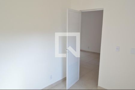 Quarto 2 de apartamento para alugar com 2 quartos, 53m² em Taquara, Rio de Janeiro