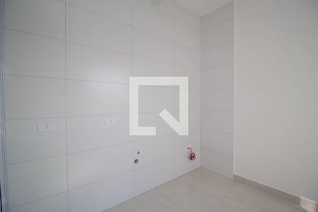 Cozinha de apartamento à venda com 2 quartos, 57m² em Vila Mangalot, São Paulo