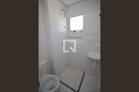 Banheiro de apartamento à venda com 2 quartos, 57m² em Vila Mangalot, São Paulo