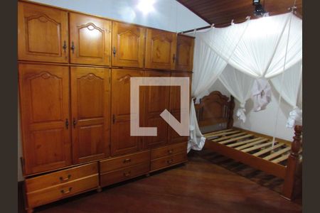 Casa à venda com 187m², 4 quartos e 2 vagasSuíte 2