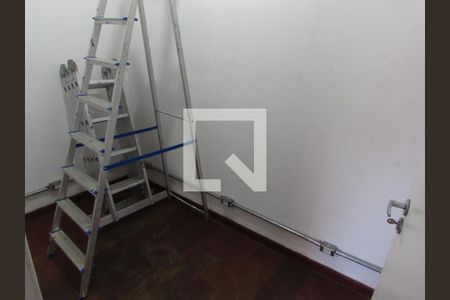 Casa à venda com 187m², 4 quartos e 2 vagasDespensa