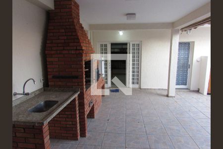 Casa à venda com 187m², 4 quartos e 2 vagasÁrea comum