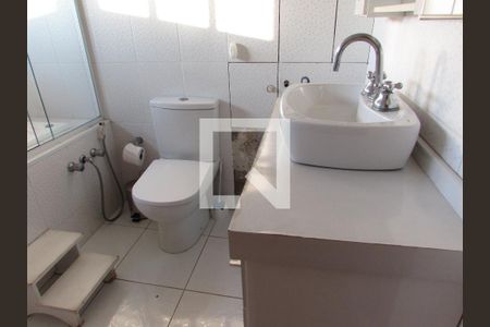 Casa à venda com 187m², 4 quartos e 2 vagasBanheiro da Suíte 2