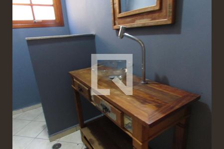 Casa à venda com 187m², 4 quartos e 2 vagasLavabo