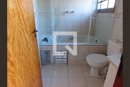 Casa à venda com 187m², 4 quartos e 2 vagasBanheiro da Suíte 1