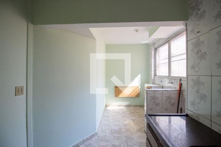 Apartamento à venda com 55m², 2 quartos e 1 vaga Apartamento à venda com 55m², 2 quartos e 1 vagaCozinha e Área de Serviço