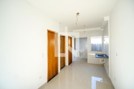 Sala e cozinha de apartamento à venda com 2 quartos, 35m² em Vila Carrão, São Paulo