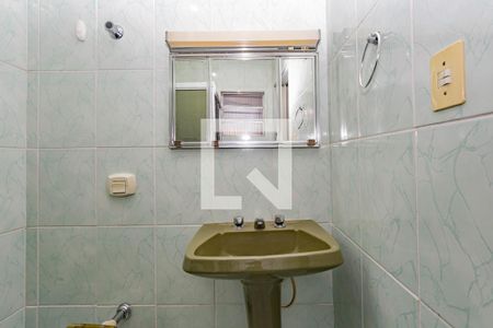 Casa à venda com 100m², 2 quartos e 1 vagaBanheiro 