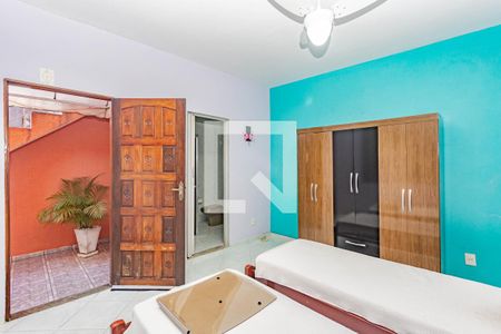 Casa à venda com 100m², 2 quartos e 1 vagaQuarto 