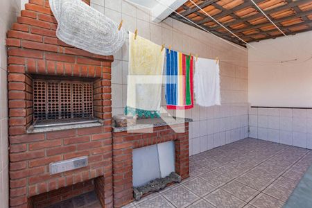 Casa à venda com 100m², 2 quartos e 1 vagaChurrasqueira