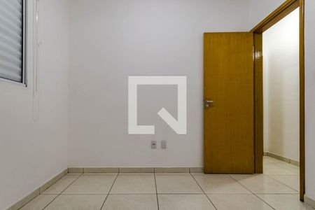 Quarto 1 de apartamento para alugar com 2 quartos, 44m² em Vila Brasileira, Mogi das Cruzes