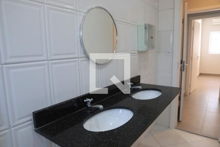 Casa para alugar com 125m², 2 quartos e sem vagaBanheiro da Suíte 1