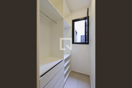 Apartamento para alugar com 24m², 1 quarto e sem vaga Apartamento para alugar com 24m², 1 quarto e sem vagaCloset da Suíte