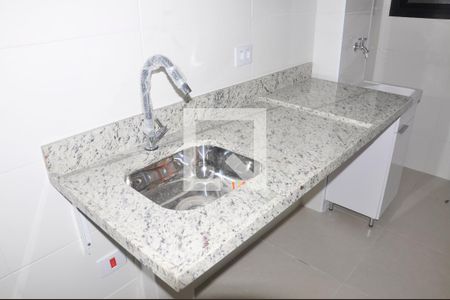 Studio para alugar com 33m², 1 quarto e sem vaga Studio para alugar com 33m², 1 quarto e sem vagaCozinha e Área de Serviço