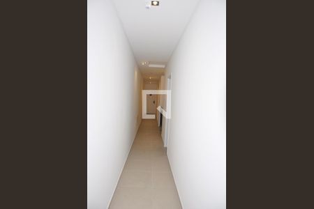 Studio para alugar com 33m², 1 quarto e sem vaga Studio para alugar com 33m², 1 quarto e sem vagaCorredor