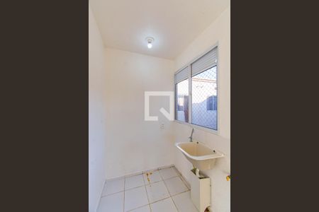 Banheiro de apartamento à venda com 2 quartos, 42m² em Estância Velha, Canoas