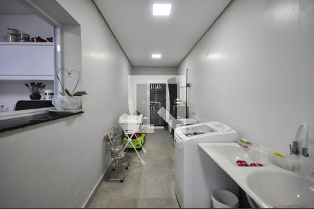 Casa à venda com 350m², 5 quartos e 4 vagasÁrea de Serviço