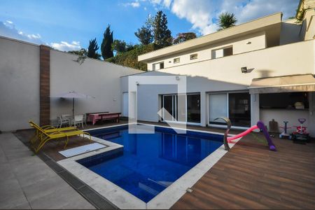 Casa à venda com 350m², 5 quartos e 4 vagasPiscina