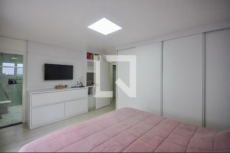 Casa à venda com 350m², 5 quartos e 4 vagasSuíte 2