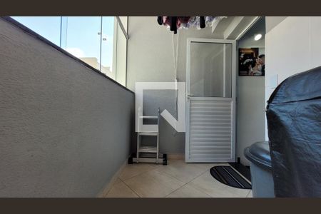 Apartamento à venda com 106m², 2 quartos e 1 vaga Apartamento à venda com 106m², 2 quartos e 1 vagaÁrea de serviço