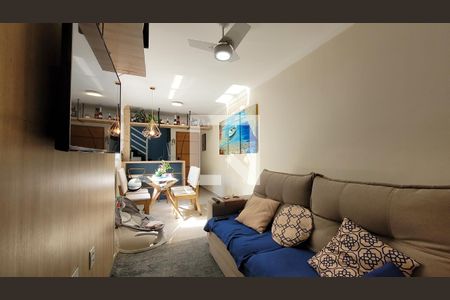 Apartamento à venda com 106m², 2 quartos e 1 vaga Apartamento à venda com 106m², 2 quartos e 1 vagaSala