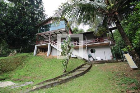 Casa à venda com 1400m², 3 quartos e 6 vagasFachada