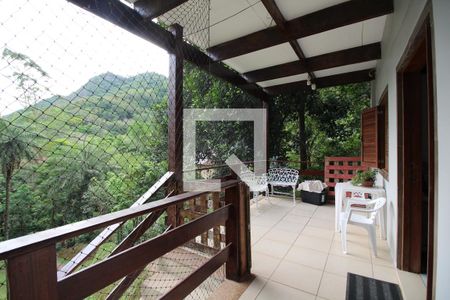 Casa à venda com 1400m², 3 quartos e 6 vagasVaranda