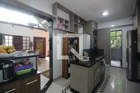 Casa à venda com 1400m², 3 quartos e 6 vagasCozinha