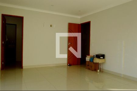 Casa de condomínio à venda com 260m², 5 quartos e 2 vagasSuíte 3