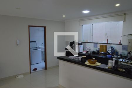 Casa de condomínio à venda com 260m², 5 quartos e 2 vagasCozinha