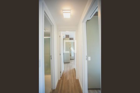 Apartamento à venda com 68m², 2 quartos e 1 vagaCorredor - Quarto